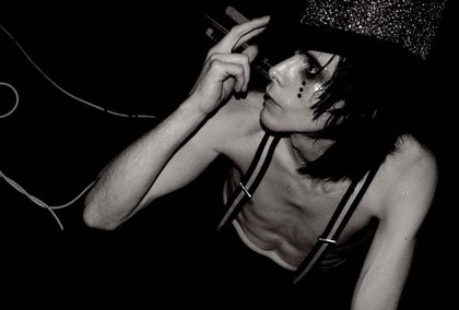 "how to survive in the nightlife" - Bericht: IAMX live im o25 in Frankfurt 